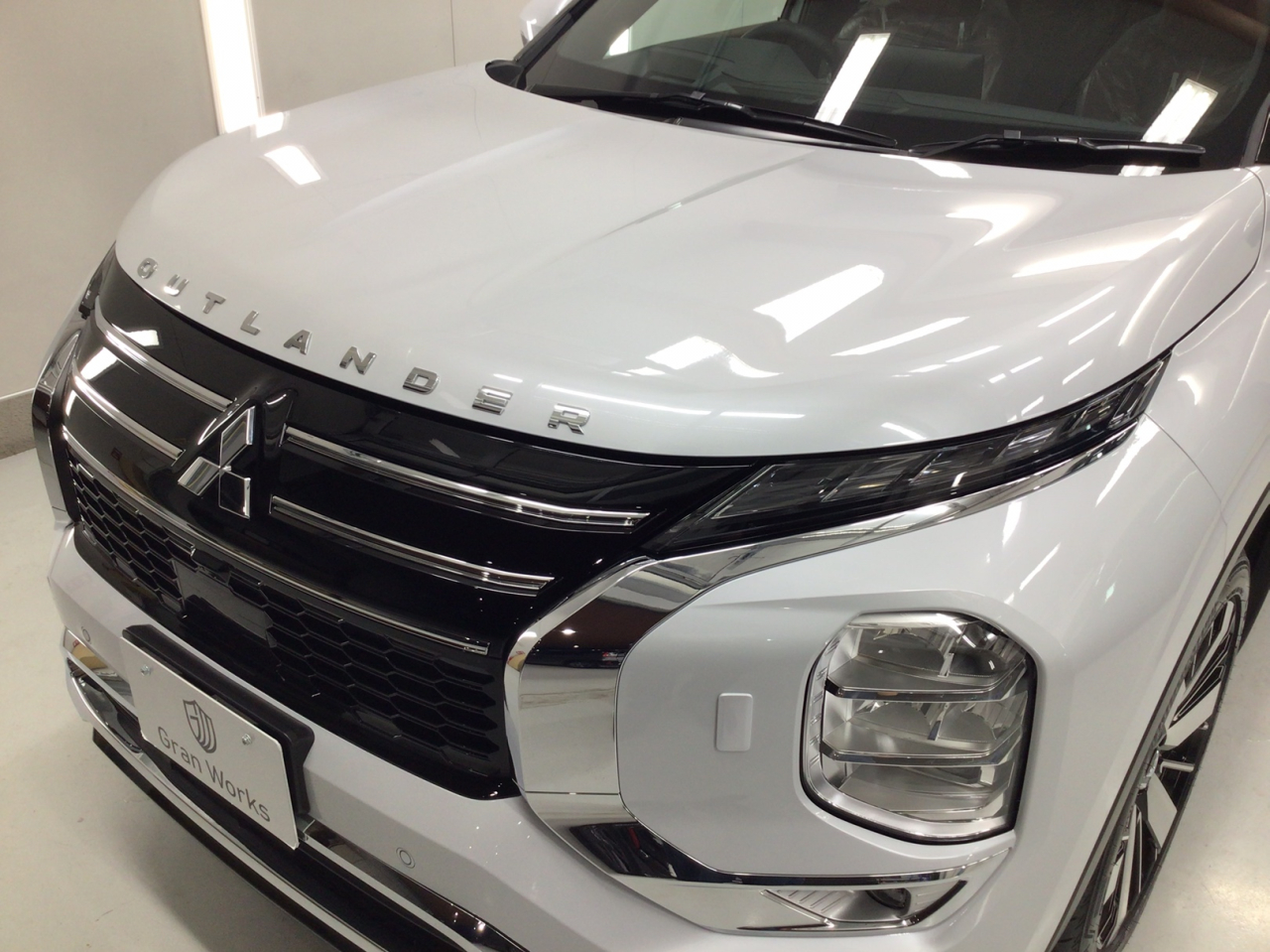 三菱 OUTLANDER PHEV / EXキーパープレミアム